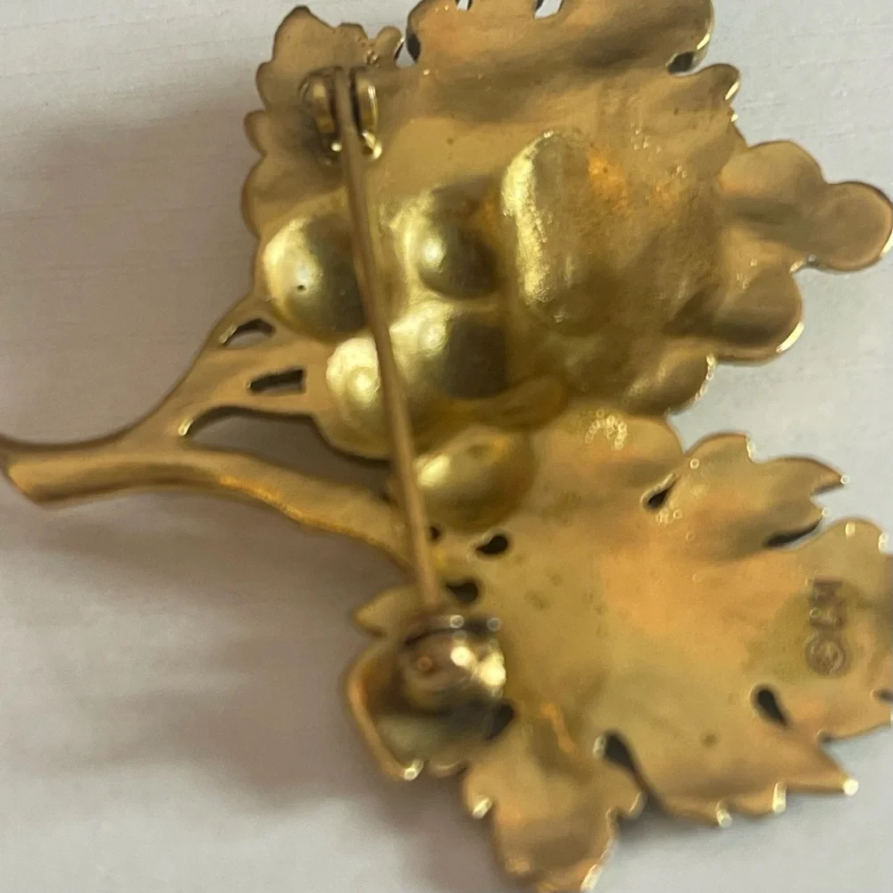 80’s Matte Gold Tone Marked CM Grape Bunch Brooch Pin